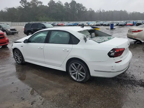1VWAA7A38JC023705 2018 VOLKSWAGEN PASSAT - Image 2