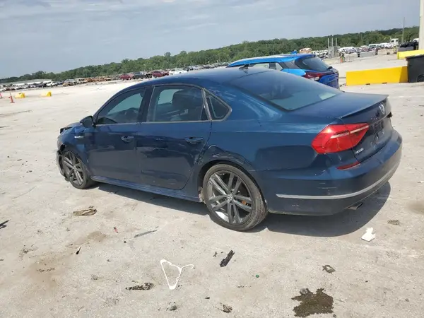 1VWAA7A38JC026992 2018 VOLKSWAGEN PASSAT - Image 2
