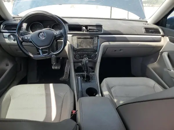1VWAA7A38JC026992 2018 VOLKSWAGEN PASSAT - Image 8