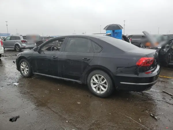 1VWAA7A38JC028502 2018 VOLKSWAGEN PASSAT - Image 2
