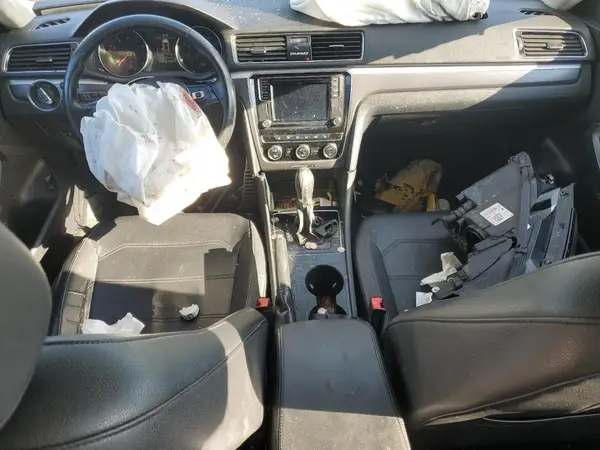 1VWAA7A38JC031383 2018 VOLKSWAGEN PASSAT - Image 8