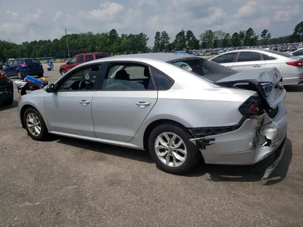 1VWAA7A38JC031853 2018 VOLKSWAGEN PASSAT - Image 2