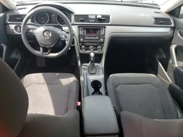 1VWAA7A38JC031853 2018 VOLKSWAGEN PASSAT - Image 8