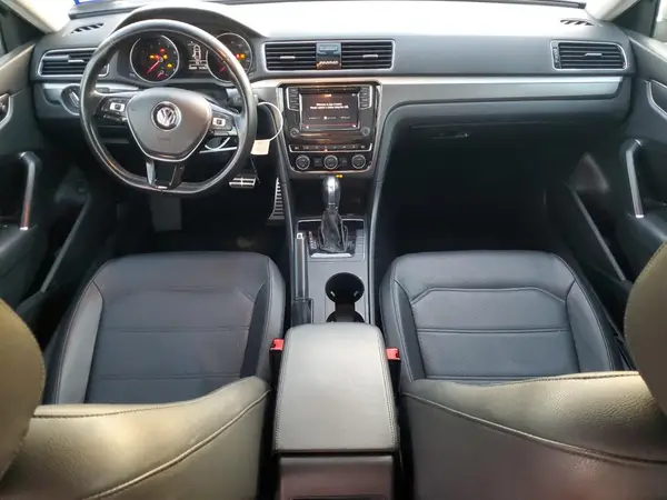 1VWAA7A38JC033943 2018 VOLKSWAGEN PASSAT - Image 8