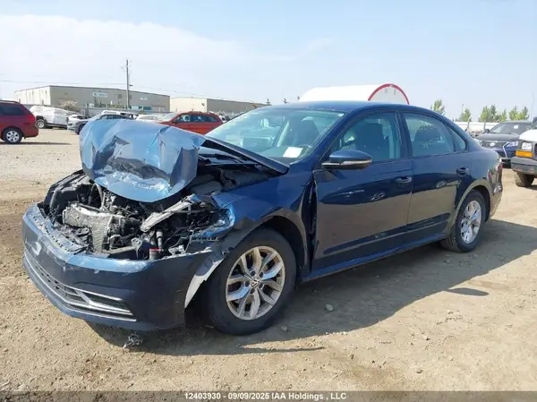 1VWAA7A38JC034784 2018 VOLKSWAGEN PASSAT - Image 2