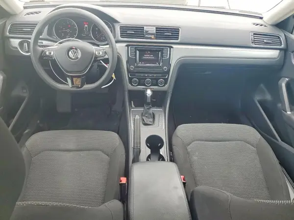 1VWAA7A38JC043727 2018 VOLKSWAGEN PASSAT - Image 8