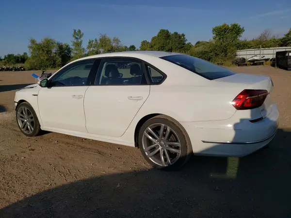1VWAA7A39JC007478 2018 VOLKSWAGEN PASSAT - Image 2