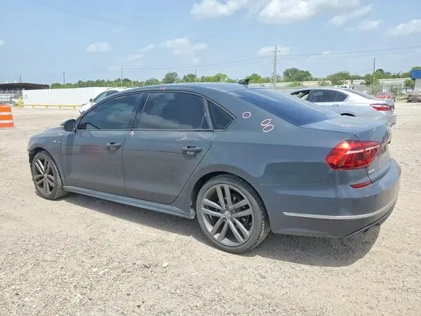 1VWAA7A39JC009215 2018 VOLKSWAGEN PASSAT - Image 2