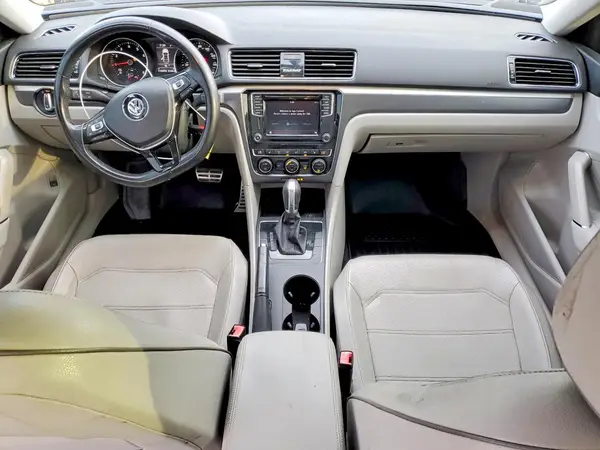 1VWAA7A39JC014625 2018 VOLKSWAGEN PASSAT - Image 8