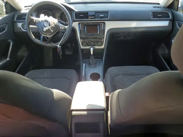 1VWAA7A39JC016083 2018 VOLKSWAGEN PASSAT - Image 8