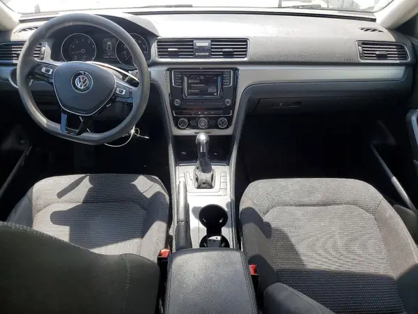 1VWAA7A39JC018819 2018 VOLKSWAGEN PASSAT - Image 8