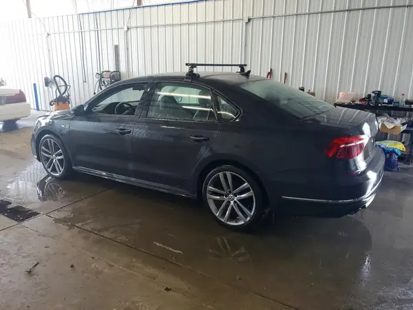 1VWAA7A39JC019534 2018 VOLKSWAGEN PASSAT - Image 2