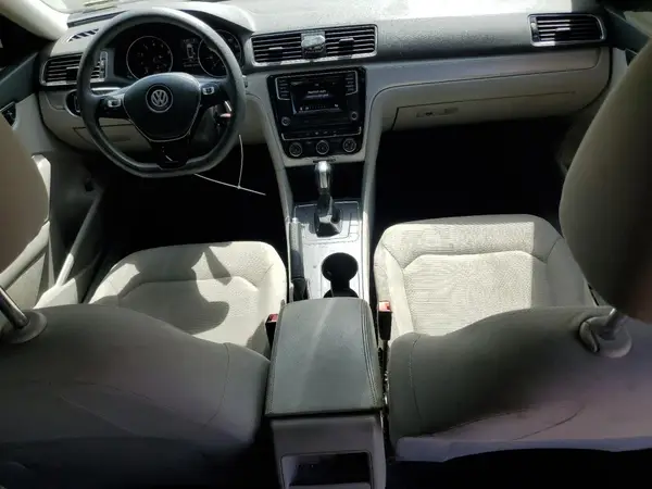 1VWAA7A39JC019968 2018 VOLKSWAGEN PASSAT - Image 8