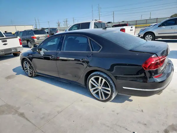1VWAA7A39JC020635 2018 VOLKSWAGEN PASSAT - Image 2