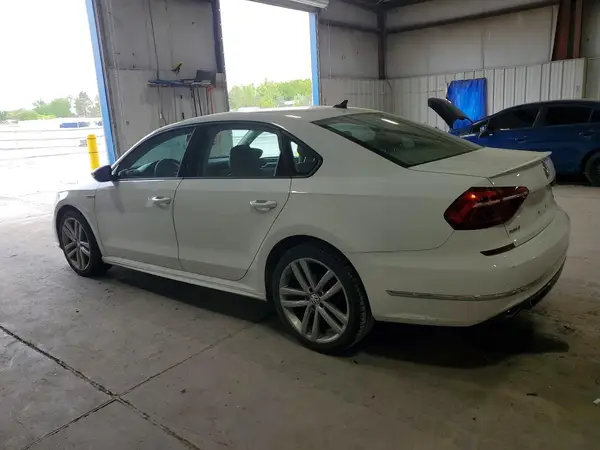 1VWAA7A39JC021090 2018 VOLKSWAGEN PASSAT - Image 2