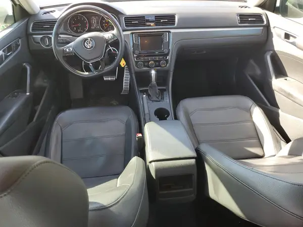 1VWAA7A39JC021770 2018 VOLKSWAGEN PASSAT - Image 8