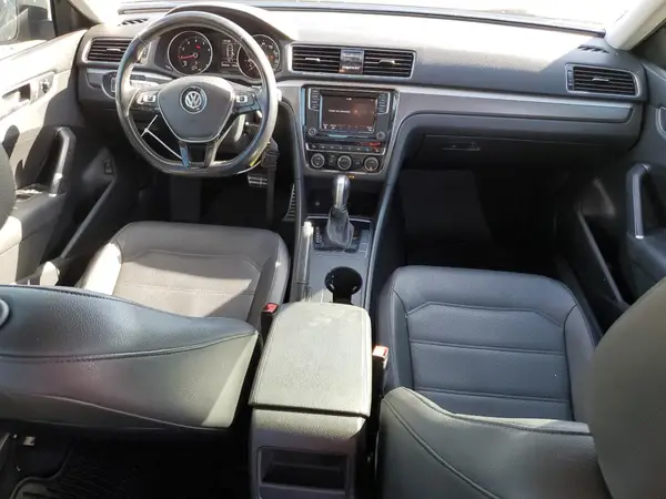 1VWAA7A39JC023289 2018 VOLKSWAGEN PASSAT - Image 8