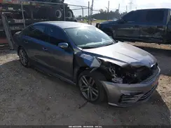 1VWAA7A39JC025415 2018 VOLKSWAGEN PASSAT