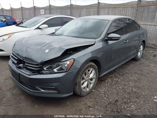 1VWAA7A39JC030078 2018 VOLKSWAGEN PASSAT - Image 2