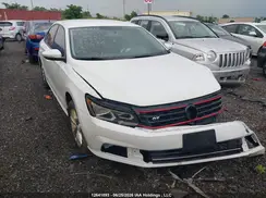 1VWAA7A39JC035670 2018 VOLKSWAGEN PASSAT