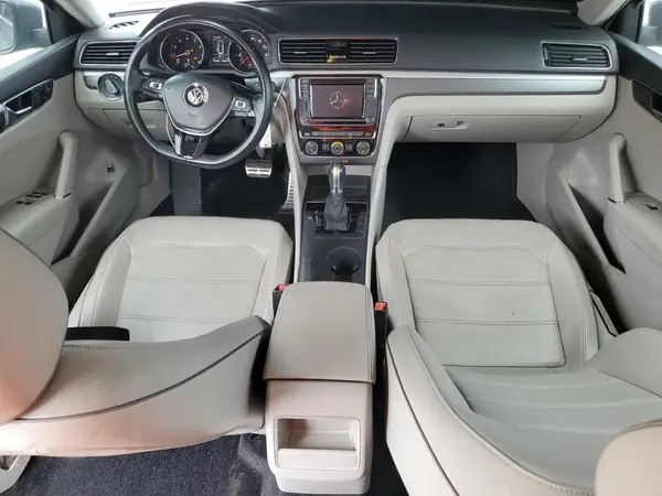 1VWAA7A39JC036236 2018 VOLKSWAGEN PASSAT - Image 8