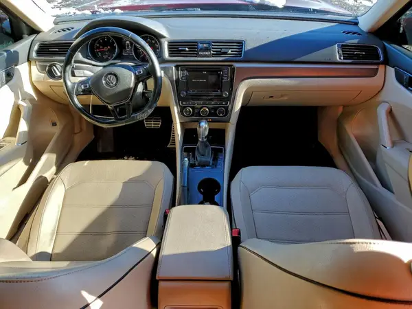 1VWAA7A3XJC000118 2018 VOLKSWAGEN PASSAT - Image 8