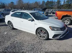 1VWAA7A3XJC000569 2018 VOLKSWAGEN PASSAT