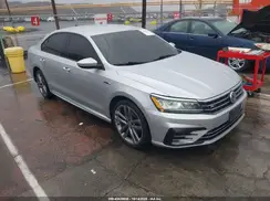 1VWAA7A3XJC010888 2018 VOLKSWAGEN PASSAT