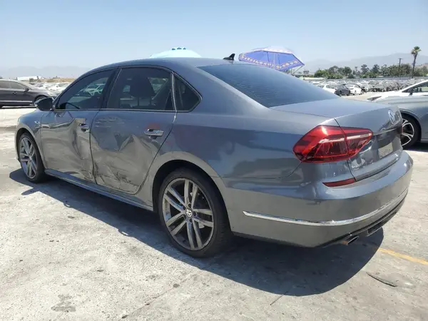 1VWAA7A3XJC012799 2018 VOLKSWAGEN PASSAT - Image 2