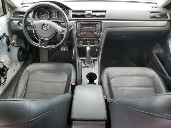 1VWAA7A3XJC013676 2018 VOLKSWAGEN PASSAT - Image 8