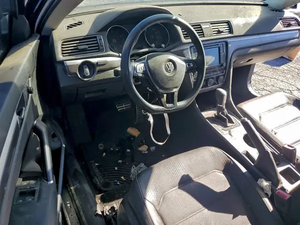 1VWAA7A3XJC014018 2018 VOLKSWAGEN PASSAT - Image 8