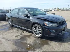 1VWAA7A3XJC015105 2018 VOLKSWAGEN PASSAT