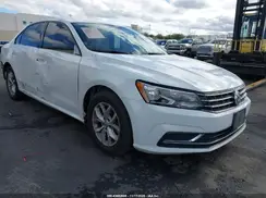 1VWAA7A3XJC022815 2018 VOLKSWAGEN PASSAT