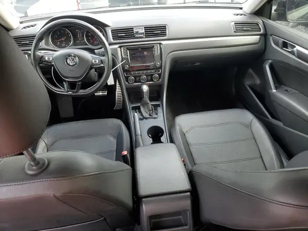1VWAA7A3XJC023396 2018 VOLKSWAGEN PASSAT - Image 8