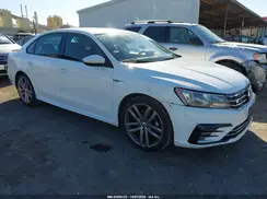 1VWAA7A3XJC024838 2018 VOLKSWAGEN PASSAT