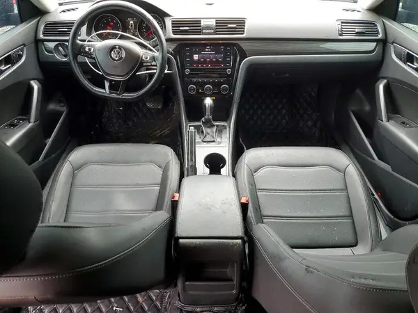 1VWAA7A3XJC035662 2018 VOLKSWAGEN PASSAT - Image 8