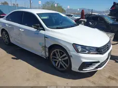 1VWAA7A3XJC044393 2018 VOLKSWAGEN PASSAT