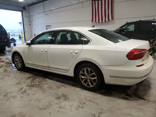 1VWAS7A31GC045924 2016 VOLKSWAGEN PASSAT - Image 2