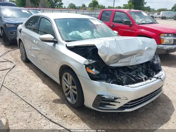 1VWAS7A31GC063484 2016 VOLKSWAGEN PASSAT - Image 1