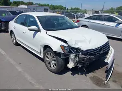 1VWAS7A32GC026685 2016 VOLKSWAGEN PASSAT