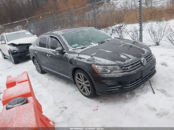 1VWAS7A32GC045866 2016 VOLKSWAGEN PASSAT - Image 1