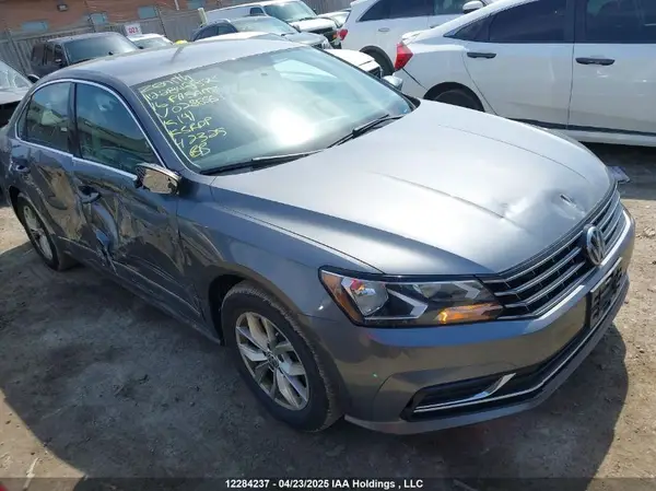 1VWAS7A33GC028655 2016 VOLKSWAGEN PASSAT - Image 1