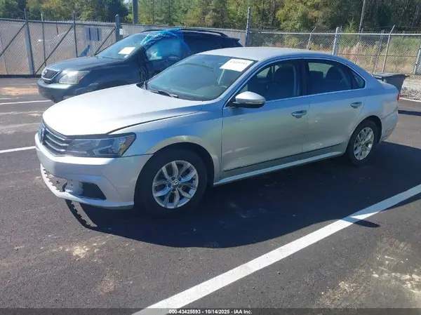 1VWAS7A33GC040983 2016 VOLKSWAGEN PASSAT - Image 2