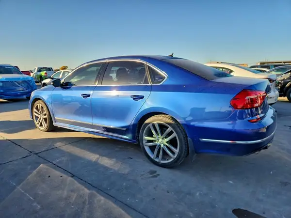 1VWAS7A33GC064121 2016 VOLKSWAGEN PASSAT - Image 2