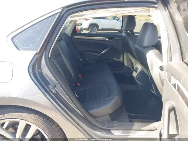 1VWAS7A34GC065245 2016 VOLKSWAGEN PASSAT - Image 8