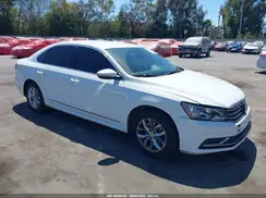 1VWAS7A35GC027331 2016 VOLKSWAGEN PASSAT