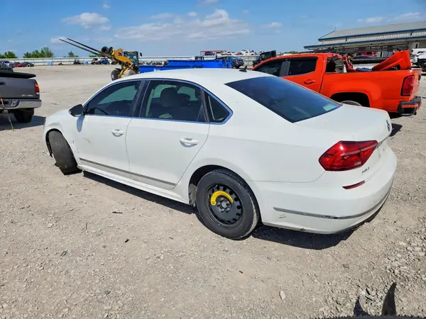 1VWAS7A35GC038636 2016 VOLKSWAGEN PASSAT - Image 2