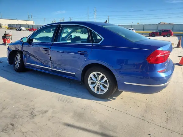 1VWAS7A35GC067585 2016 VOLKSWAGEN PASSAT - Image 2