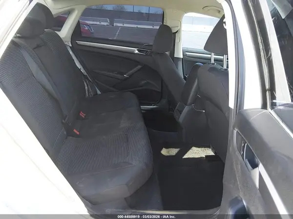 1VWAS7A36GC056451 2016 VOLKSWAGEN PASSAT - Image 8