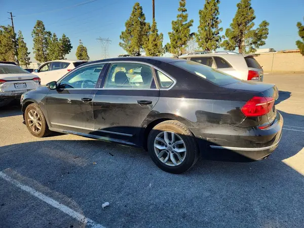 1VWAS7A37GC032384 2016 VOLKSWAGEN PASSAT - Image 2